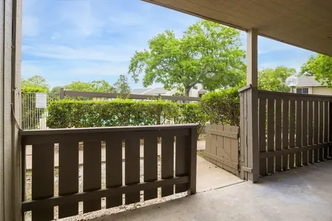 5005 Georgi Lane 36 Houston TX 77092