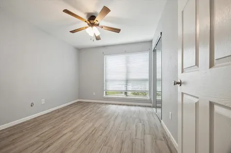 5005 Georgi Lane 36 Houston TX 77092