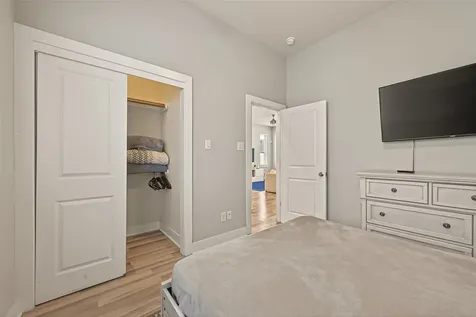 6744 Del Rio Street Houston TX 77021