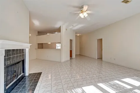 125 Barbetta Court League City TX 77573