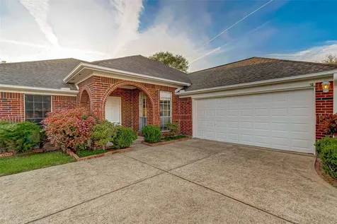 125 Barbetta Court League City TX 77573