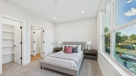5027 Golden Forest Drive B Houston TX 77091