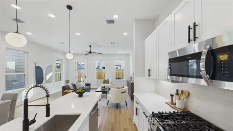 5027 Golden Forest Drive B Houston TX 77091