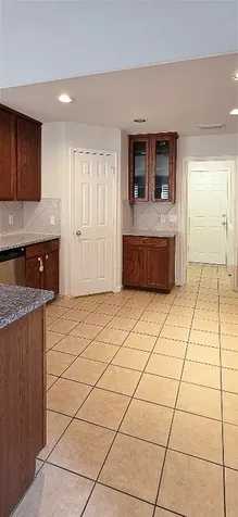 2202 Drake Falls Drive Pearland TX 77584
