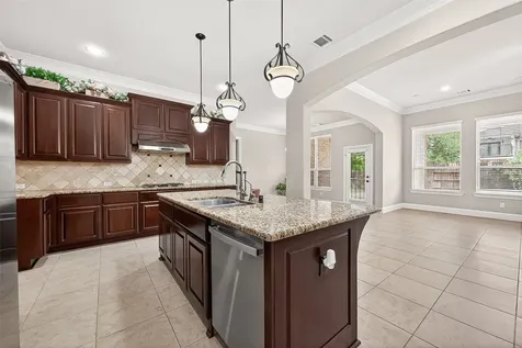 222 Chatham Avenue Sugar Land TX 77479