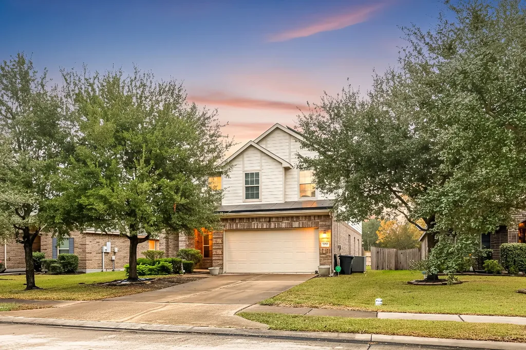 6715 Strawberry Brook Lane Dickinson TX 77539