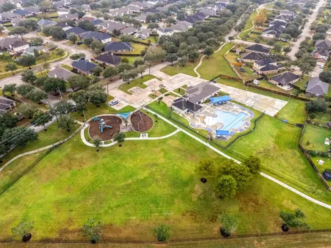 6715 Strawberry Brook Lane Dickinson TX 77539