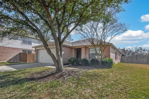 4719 Silver Spruce Lane Friendswood TX 77546