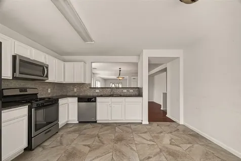 4719 Silver Spruce Lane Friendswood TX 77546