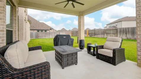 18927 Toscana Lane New Caney TX 77357