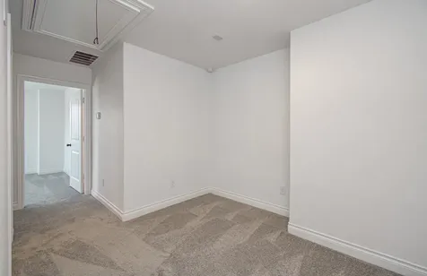 6621 N Main Street Houston TX 77009