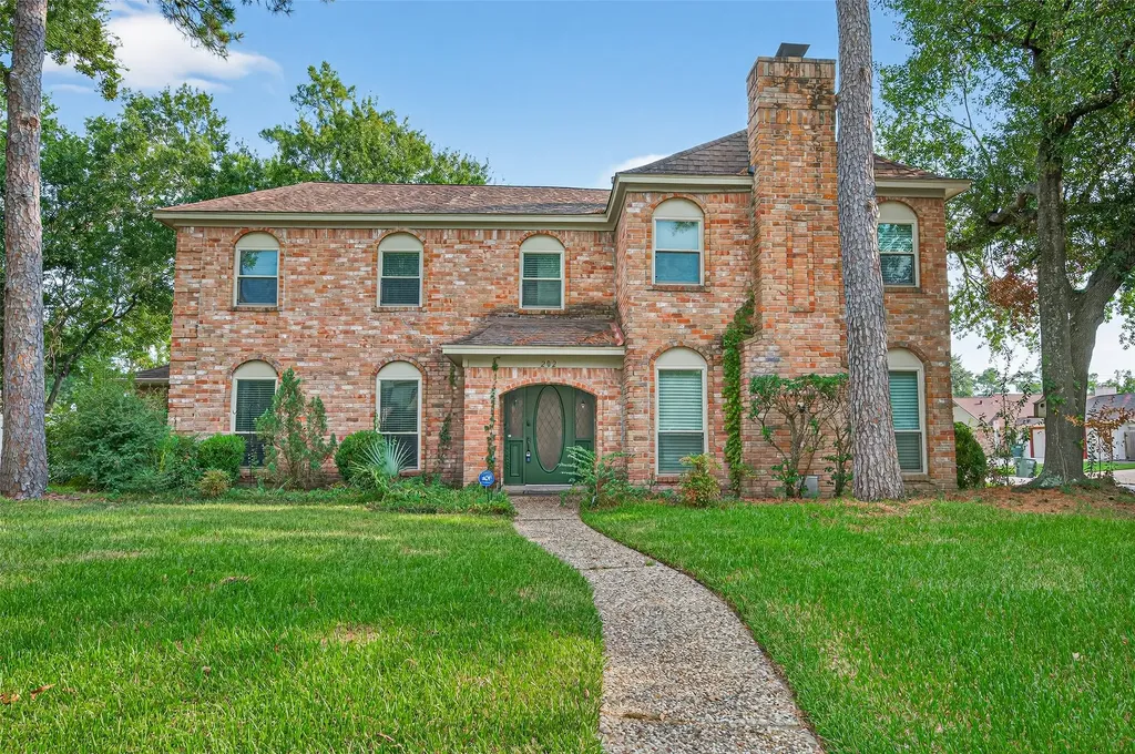 202 Laura Lane Conroe TX 77385
