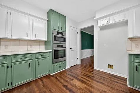202 Laura Lane Conroe TX 77385