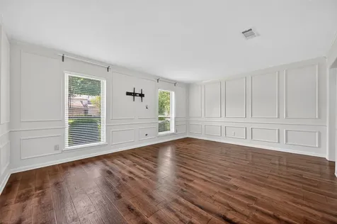 202 Laura Lane Conroe TX 77385