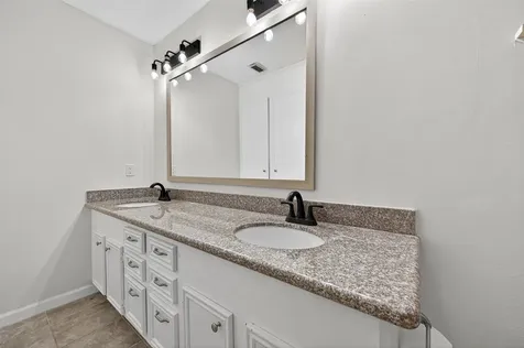 202 Laura Lane Conroe TX 77385