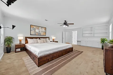 202 Laura Lane Conroe TX 77385