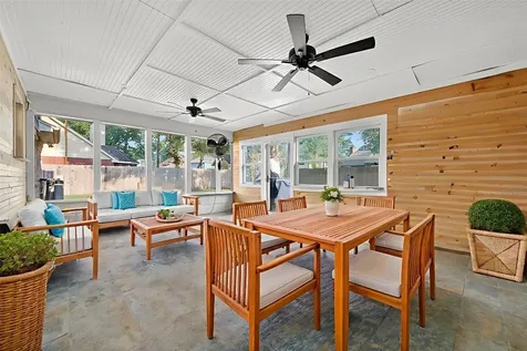 202 Laura Lane Conroe TX 77385