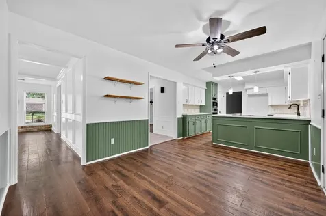 202 Laura Lane Conroe TX 77385