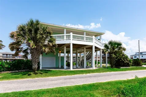 1799 Redfish Lane Crystal Beach TX 77650