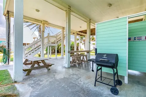 1799 Redfish Lane Crystal Beach TX 77650
