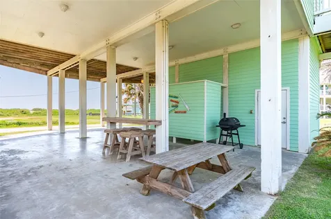 1799 Redfish Lane Crystal Beach TX 77650