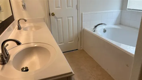 1414 Chandler Park Lane Fresno TX 77545