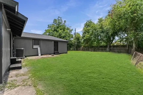 3626 Sparrow Street Houston TX 77051