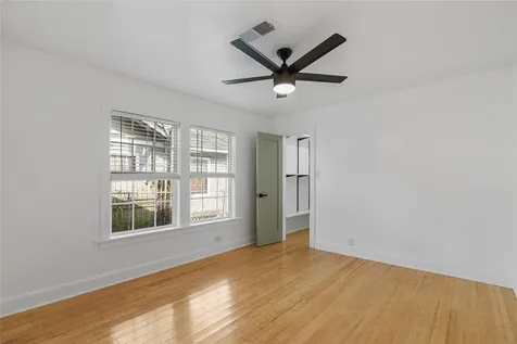320 Coronado Street A Houston TX 77009
