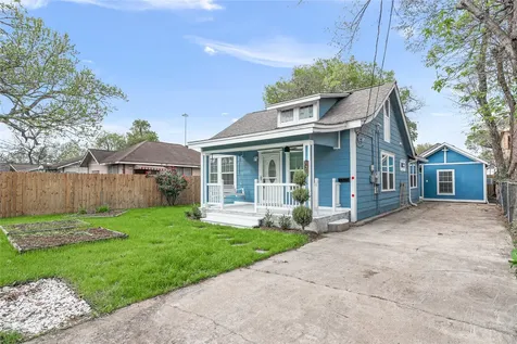 320 Coronado Street A Houston TX 77009