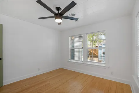 320 Coronado Street A Houston TX 77009