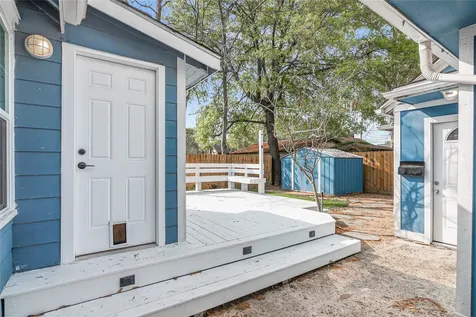 320 Coronado Street A Houston TX 77009