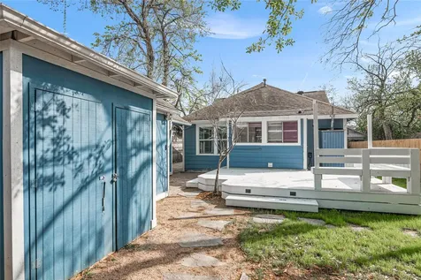 320 Coronado Street A Houston TX 77009