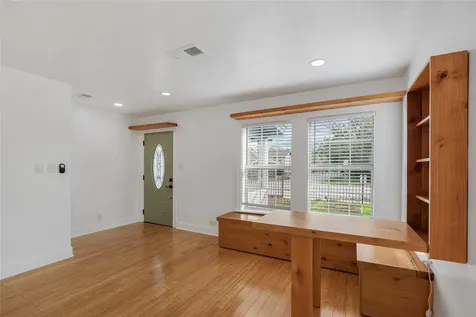 320 Coronado Street A Houston TX 77009