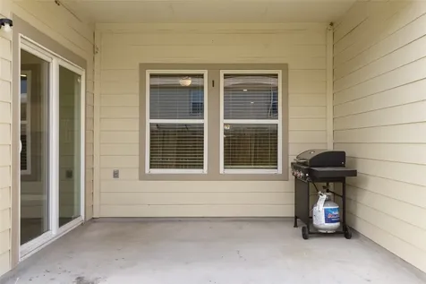 111 Bering Drive Huntsville TX 77320