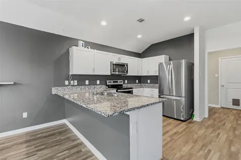 111 Bering Drive Huntsville TX 77320