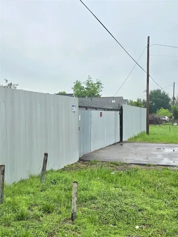 4303 Bennington Street Houston TX 77016
