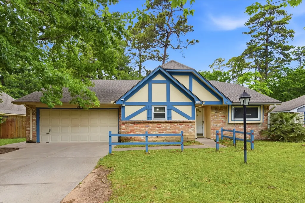 2115 Oak Shores Drive Kingwood TX 77339