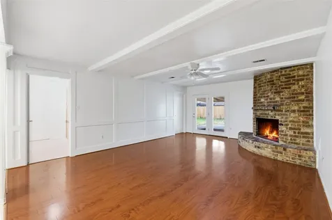 2115 Oak Shores Drive Kingwood TX 77339