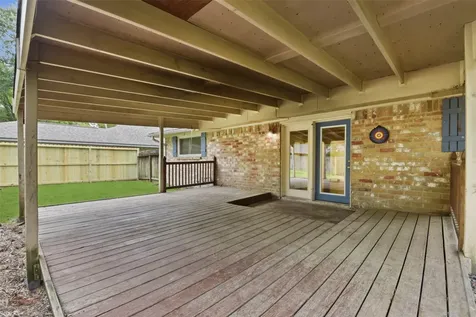 2115 Oak Shores Drive Kingwood TX 77339