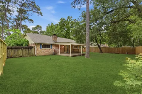 2115 Oak Shores Drive Kingwood TX 77339