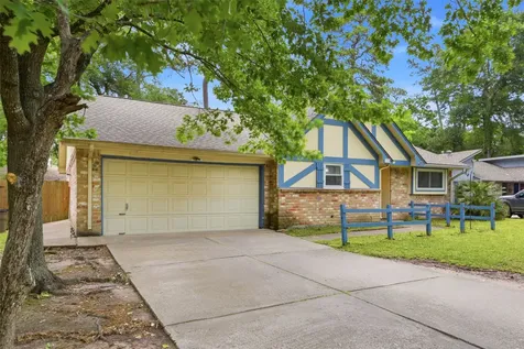2115 Oak Shores Drive Kingwood TX 77339