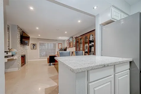 1860 White Oak Drive 375 Houston TX 77009