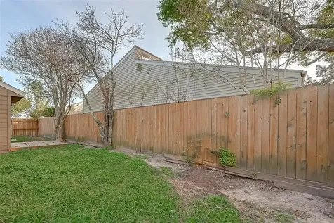 12111 Poulson Drive Houston TX 77031