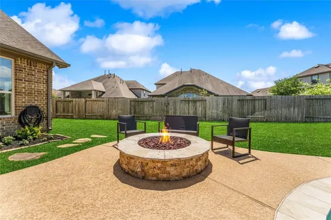 19139 Blue Hill Lane Tomball TX 77377