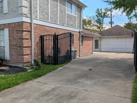 11807 Highgrove Drive Houston TX 77077