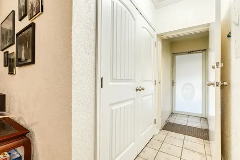 921 Marine Drive 120 Galveston TX 77550
