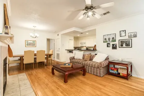 921 Marine Drive 120 Galveston TX 77550