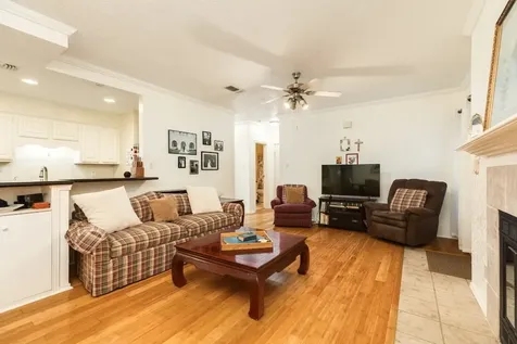 921 Marine Drive 120 Galveston TX 77550