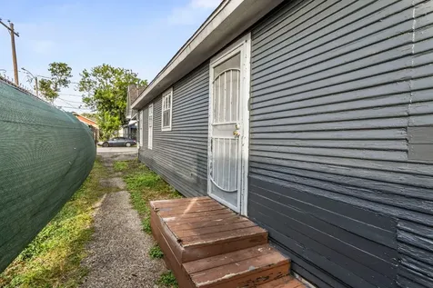 6940 Avenue K Houston TX 77011