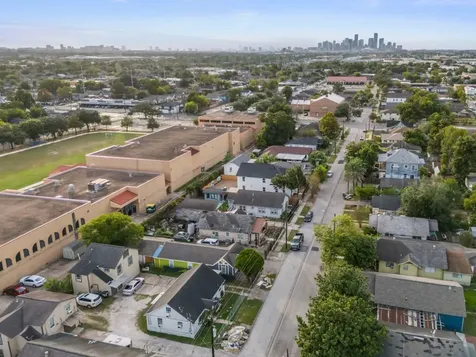6940 Avenue K Houston TX 77011
